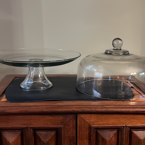 Beautiful crystal cake stand with cover Have loved for years - Picture 3 of 4